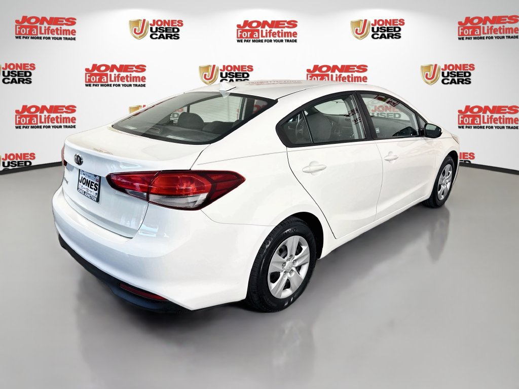 Used 2018 Kia Forte LX FWD image 13