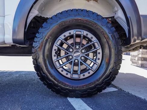 Used 2019 Ford F150 Raptor w/ Equipment Group 802A Luxury AWD/4WD image 45