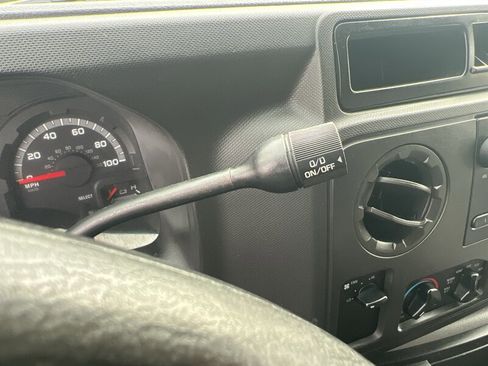 Used 2013 Ford E-150 and Econoline 150 E-150 image 19