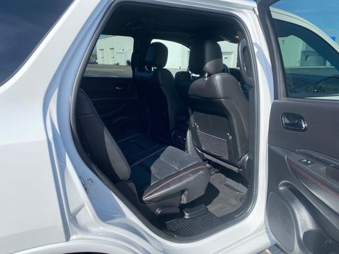 Used 2024 Dodge Durango GT RWD image 15