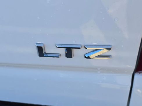 Used 2024 Chevrolet Silverado 2500 LTZ image 16