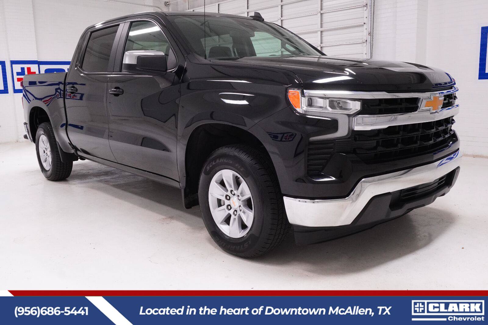 Used 2025 Chevrolet Silverado 1500 LT RWD image 3
