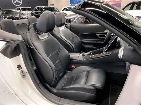 Certified 2022 Mercedes-Benz SL 63 AMG 4MATIC image 7