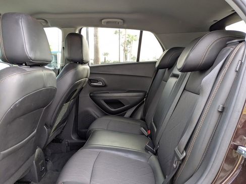 Certified 2021 Chevrolet Trax LT w/ Driver Confidence Package image 15