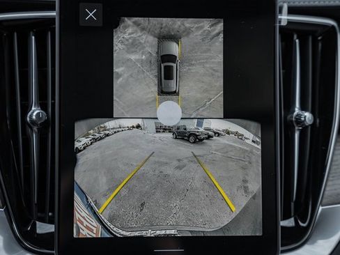 New 2026 Volvo XC90 B6 Plus w/ Protection Package Premier image 43