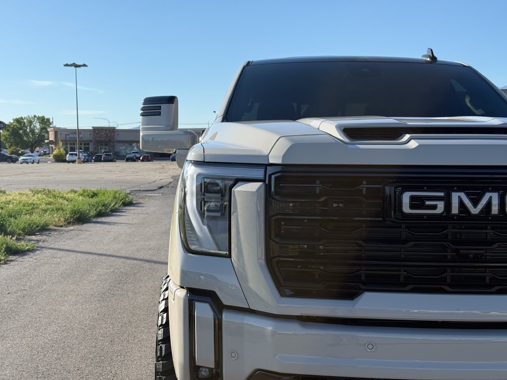 Used 2026 GMC Sierra 2500 AT4 w/ AT4 Premium Plus Package AWD/4WD image 6