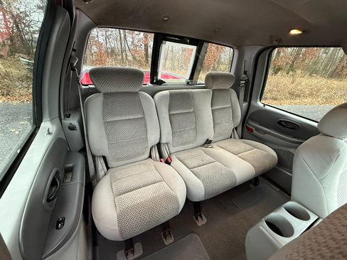 Used 2002 Ford F150 XLT image 24