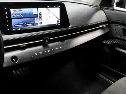 Certified 2023 Nissan Ariya AWD image 30