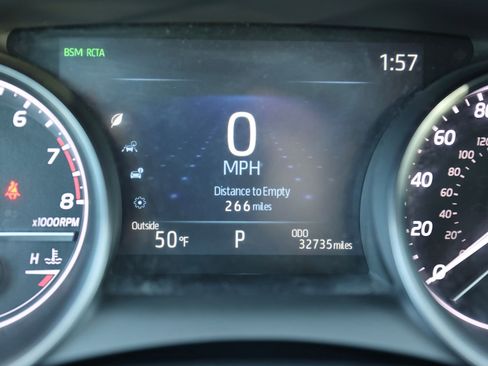 Used 2023 Toyota Camry SE w/ Cold Weather Package image 37