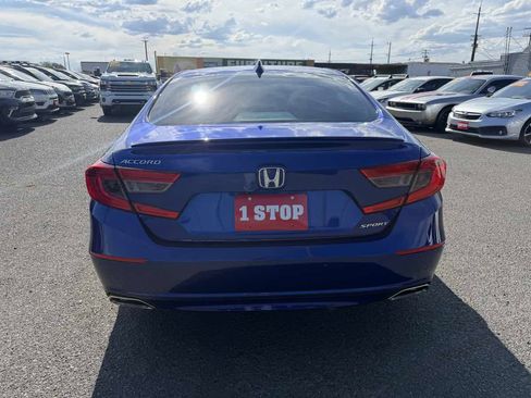 Used 2018 Honda Accord Sport image 4