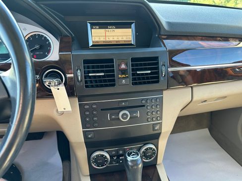 Used 2012 Mercedes-Benz GLK 350 4MATIC image 21