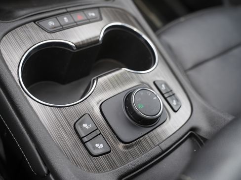 Used 2020 GMC Acadia SLT w/ Trailering Package AWD/4WD image 33
