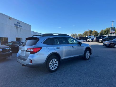 Used 2015 Subaru Outback 2.5i Premium AWD/4WD image 28
