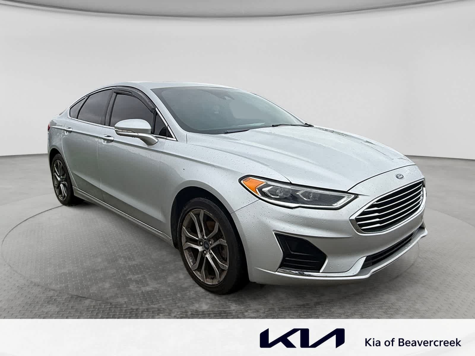 Used 2019 Ford Fusion SEL FWD image 3