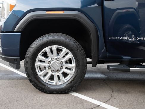 Used 2022 GMC Sierra 3500 Denali AWD/4WD image 30
