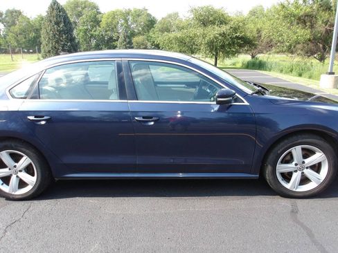 Used 2013 Volkswagen Passat TDI SE FWD image 30