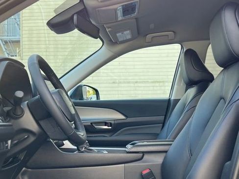 New 2026 Toyota Grand Highlander AWD Hybrid image 13