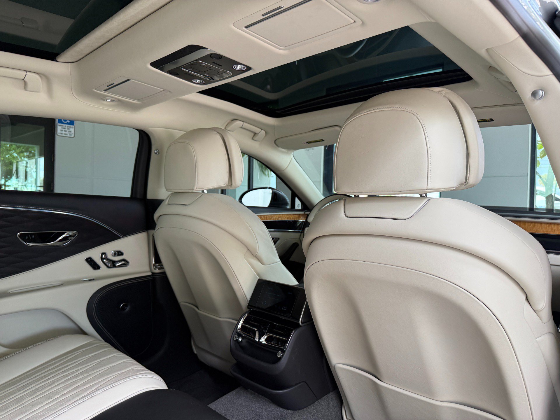 Used 2020 Bentley Flying Spur W12 AWD/4WD image 37