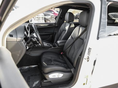 Used 2020 Porsche Macan Base image 36