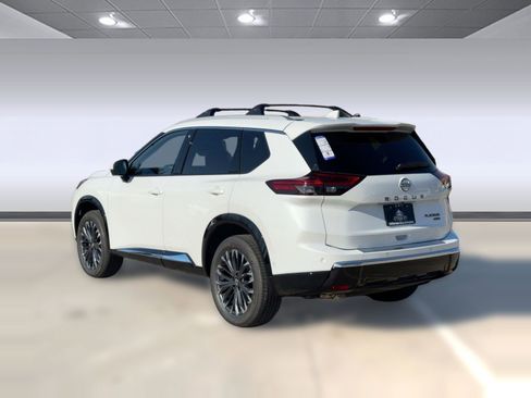 New 2026 Nissan Rogue Platinum w/ Platinum Premium Package image 3