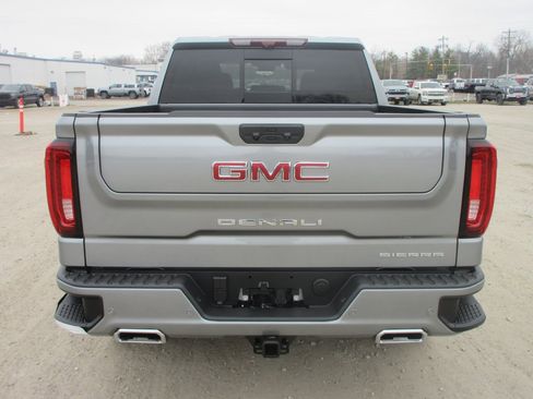 New 2026 GMC Sierra 1500 Denali w/ Denali Reserve Package image 6