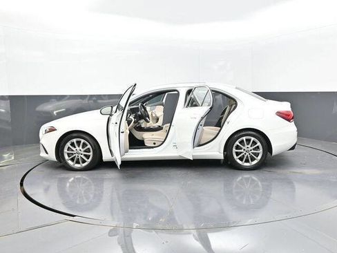 Used 2019 Mercedes-Benz A 220 A 220 4dr Sedan image 25