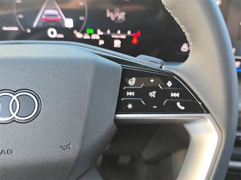 New 2025 Audi Q5 Prestige image 21