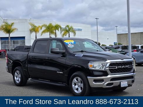 Used 2023 RAM 1500 Big Horn AWD/4WD image 3