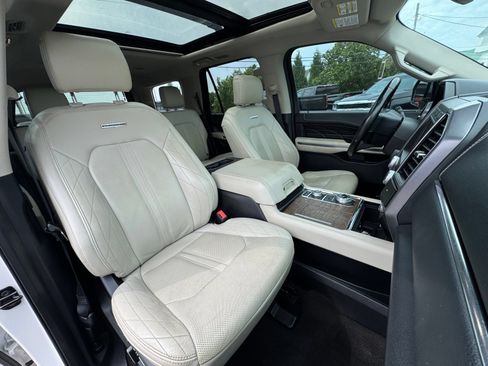 Used 2019 Ford Expedition Platinum AWD/4WD image 19