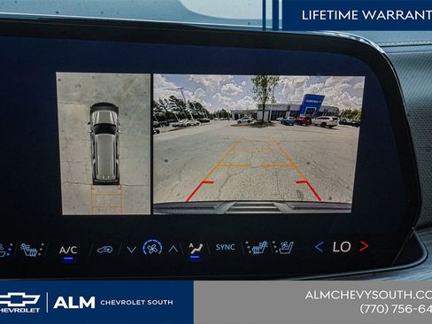 New 2025 Chevrolet Suburban Premier AWD/4WD image 38