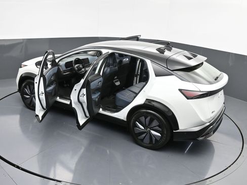 Used 2023 Nissan Ariya image 42