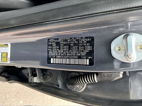 Used 2023 Hyundai Kona Limited AWD/4WD image 28