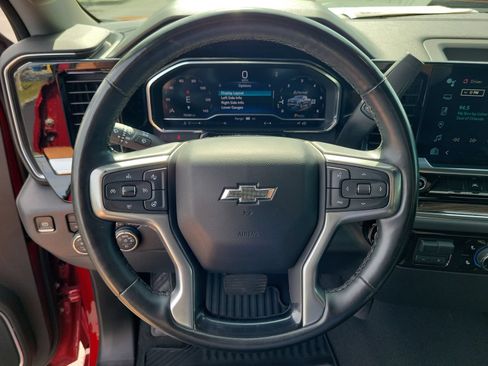 Used 2024 Chevrolet Silverado 1500 RST AWD/4WD image 19