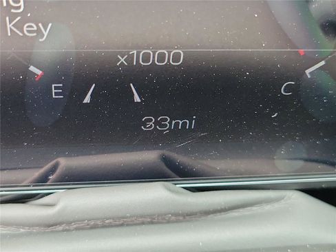 New 2026 GMC Yukon XL Denali w/ Sun & Power Step Package image 28