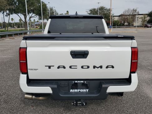 Used 2024 Toyota Tacoma SR image 6