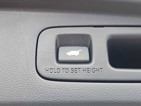 Used 2024 Honda CR-V EX-L image 32