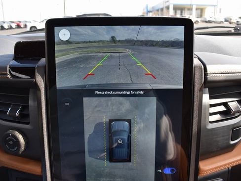 Used 2023 Ford Expedition Platinum image 24