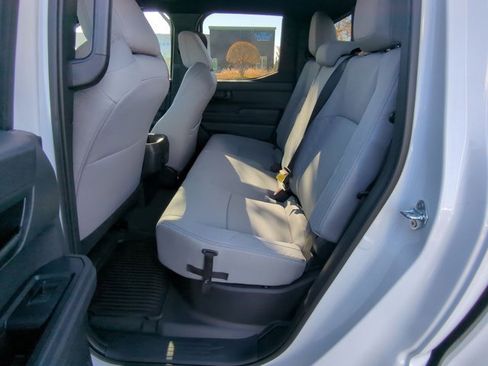 Certified 2025 Toyota Tacoma SR5 image 14