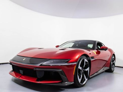 Certified 2025 Ferrari 12Cilindri RWD image 29