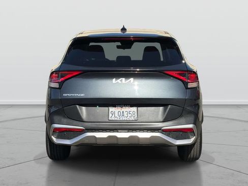 Used 2024 Kia Sportage LX FWD image 4