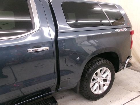 Used 2019 Chevrolet Silverado 1500 LTZ w/ LTZ Premium Package image 7