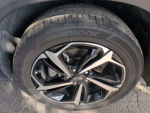 Used 2021 Chevrolet TrailBlazer RS w/ Technology Package FWD image 10