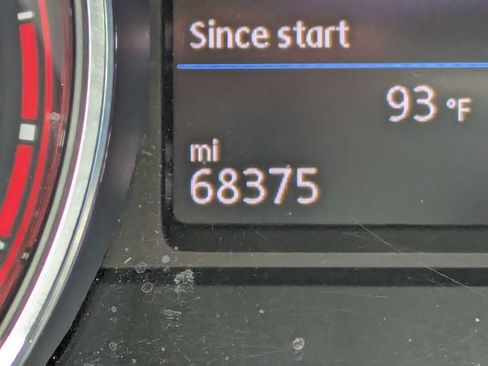 Used 2019 Volkswagen Tiguan SE FWD image 41