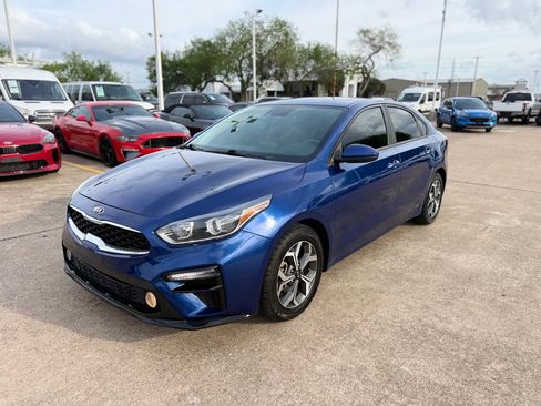 Used 2021 Kia Forte LXS image 1