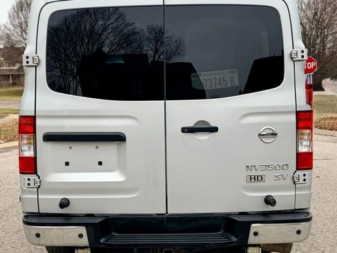 Used 2016 Nissan NV 3500 SV image 6