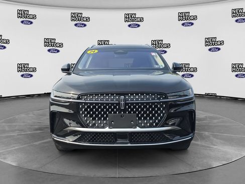 Used 2024 Lincoln Nautilus Reserve w/ Equipment Group 202A AWD/4WD image 6