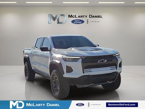 Used 2024 Chevrolet Colorado ZR2 w/ Technology Package AWD/4WD image 1
