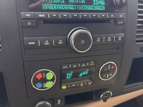 Used 2024 RAM 1500 Classic SLT image 20