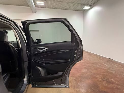Used 2024 Ford Edge Titanium image 62