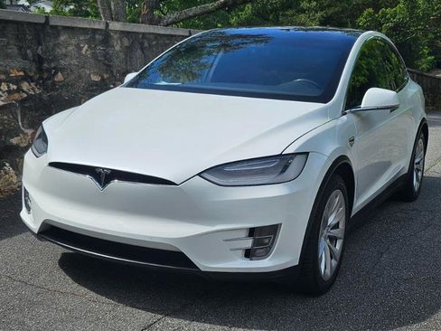 Used 2020 Tesla Model X Long Range AWD/4WD image 13